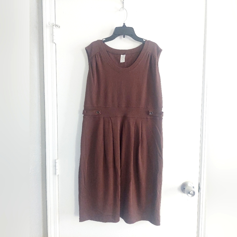 Elegant Brown Sleeveless Dress